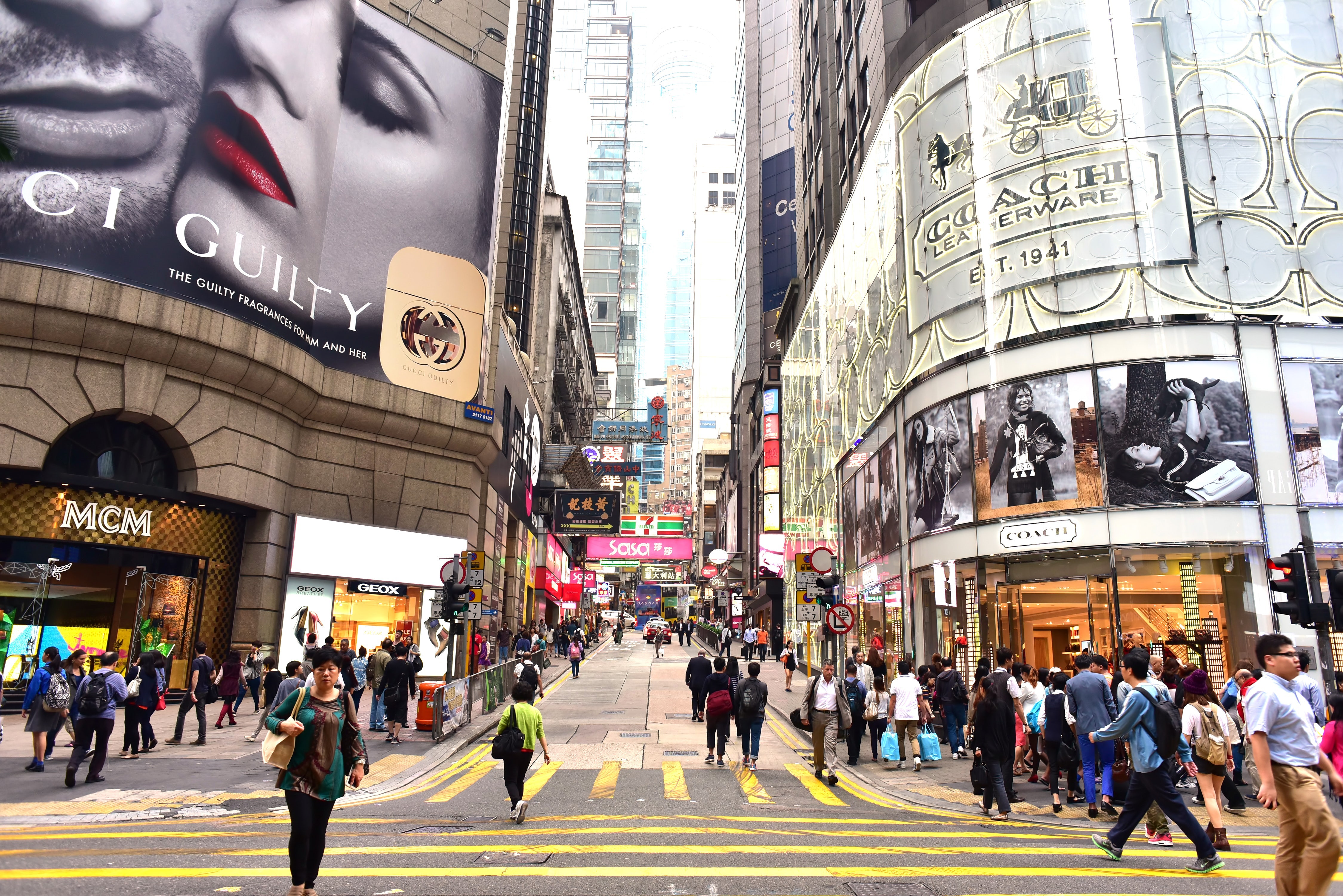 shopping in hong kong